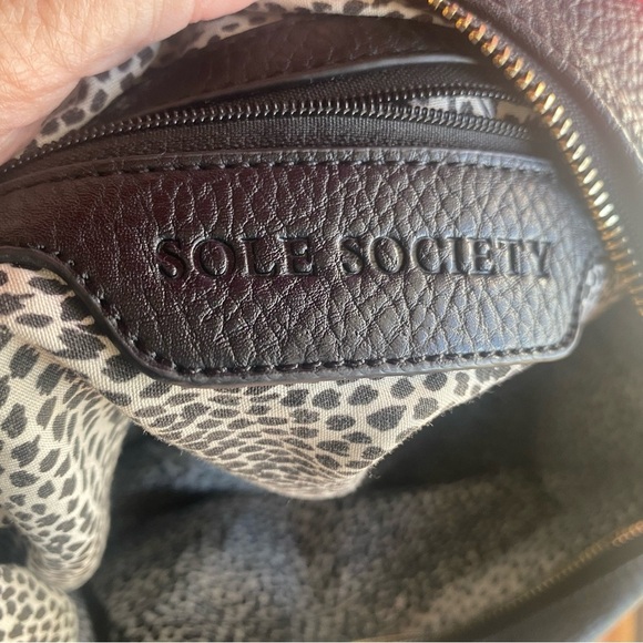 Stylish Sole Society Black Vegan Hobo with Tassel and gold accents like new - Picture 7 of 11